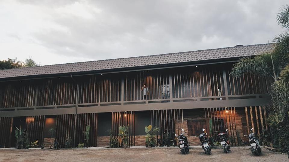 Yayo Coffee And Bed Apartment Chiang Rai Exterior foto